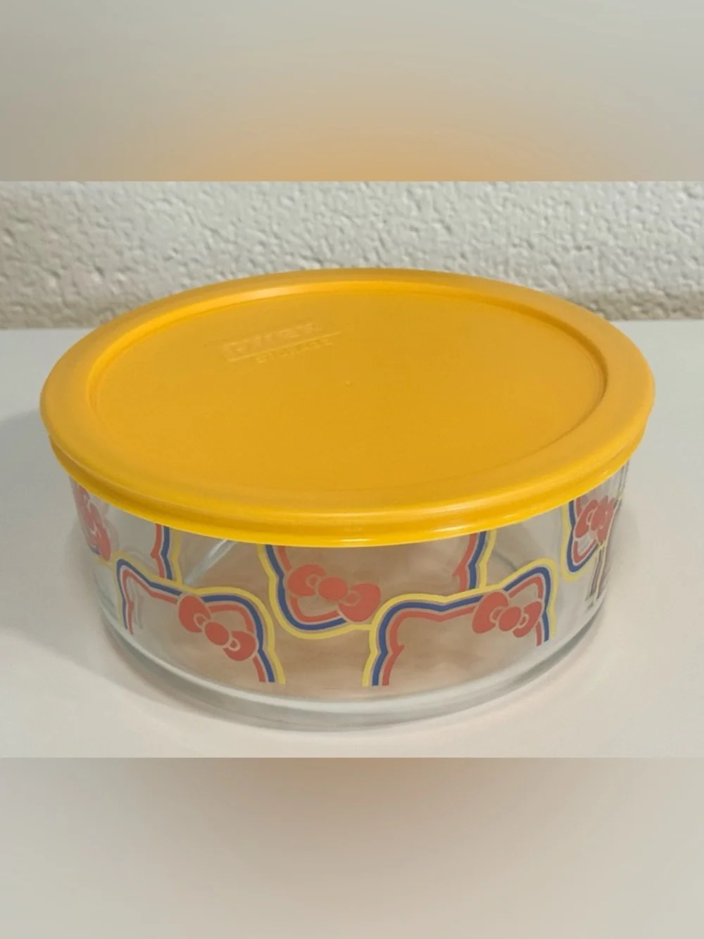Pyrex HELLO KITTY 7 Cup Glass Storage Set Rainbow Hair Ribbons Red Blue Yellow